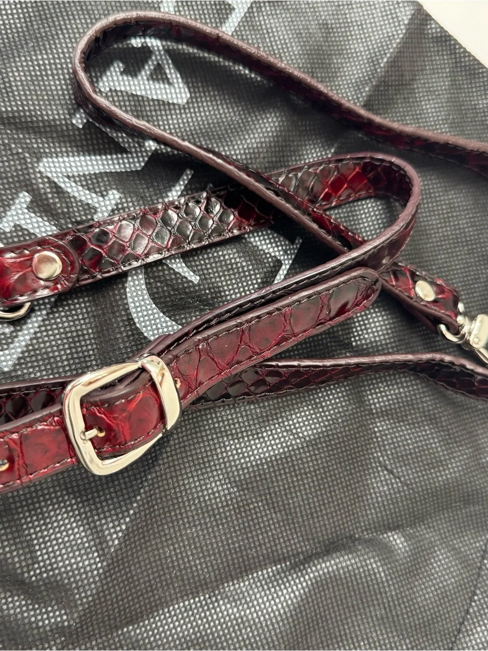 Danier Red and Black Ombre Croc-Embossed Leather Satchel with Matching Wallet - Picture 8 of 16